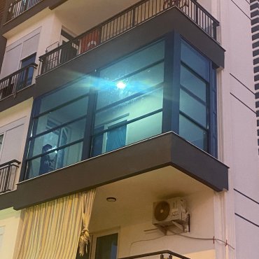 Kepez Cam Balkon
