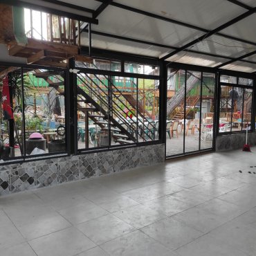 Kepez Cam Balkon