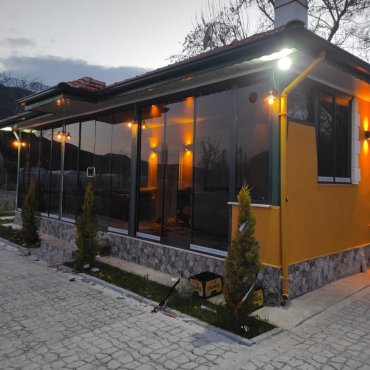 Kepez Cam Balkon